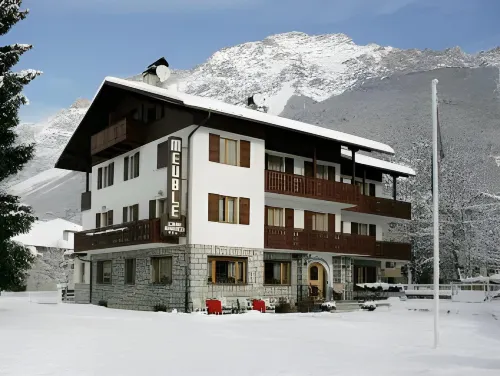 Meublè Cima Bianca Garni Hotels in Bormio