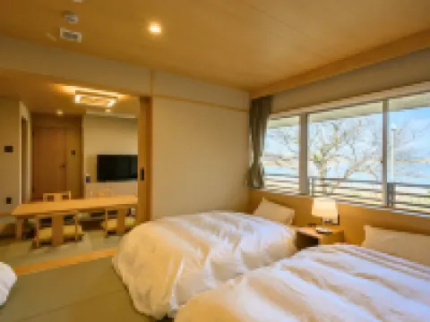 Lakeside Hot Spring Hotel Kunibiki Hotels in Izumo