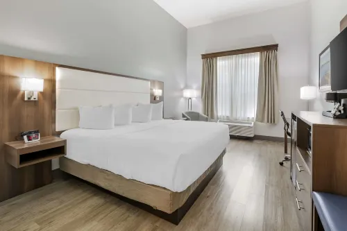 Best Western Plus First Coast Inn  Suites