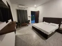 The Lagoon Hotels in Chirsmi