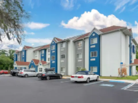 Microtel Inn & Suites by Wyndham Brooksville Hotels in Hernando County