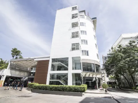 Trang Hotel Bangkok Hotels near Suan Sunandha Rajabhat University