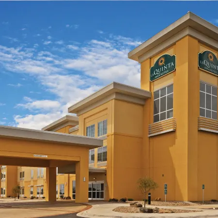 La Quinta Inn & Suites by Wyndham Clinton Historic Route 66