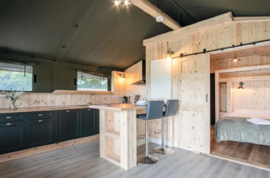 Paviland - Safari Glamping Tent - Llangennith