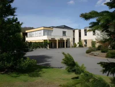 Eight Acres Hotel فنادق في 