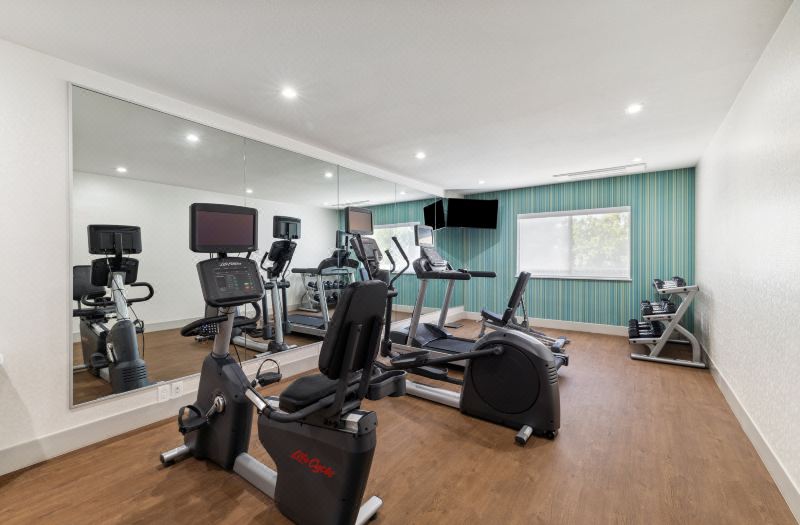 Holiday Inn Express & Suites Mountain View Silicon Valley by IHG photo 4