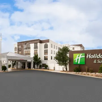 Holiday Inn & Suites SPRINGFIELD - I-44 by IHG