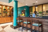Holiday Inn - the niu, Rig Lübeck by IHG - bar