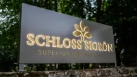 Schloss Sigrön - piscine
