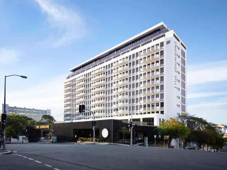 The Johnson Brisbane - Art Series Отели рядом с достопримечательностью «QUT Kelvin Grove Campus»