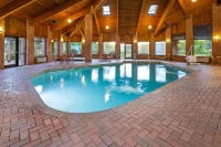 Baymont by Wyndham LaGrange - Pools