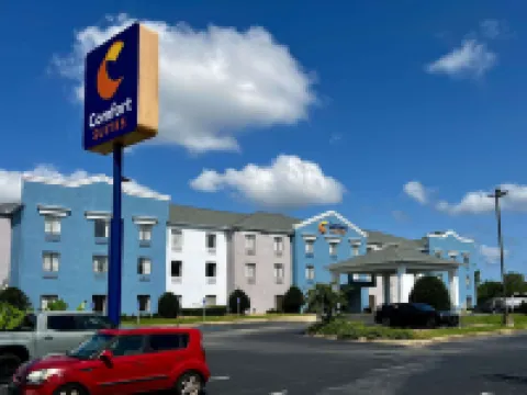 Comfort Suites Gadsden Attalla Hotels in Gadsden