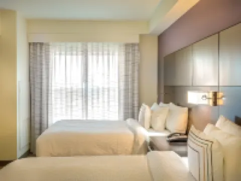 薩凡納機場居家酒店 普勒酒店