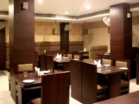 GK Palace Pure Veg Hotel Hôtels à : Jorhat