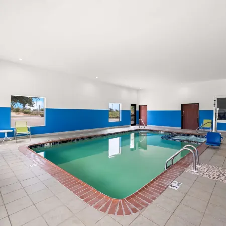 Best Western Palace Inn Suites