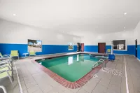 Best Western Palace Inn  Suites - Pools
