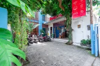 RedDoorz Near Pantai Sanur Bali Hotels near Renon Square
