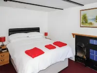 George Inn Hoteles en Midsomer Norton