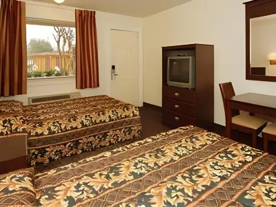 Rodeway Inn Conference Center Hotels in Beaumont