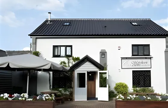 馬爾薩姆阿姆斯旅館