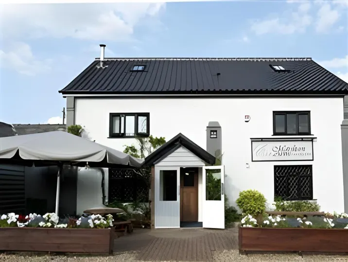 馬爾薩姆阿姆斯旅館