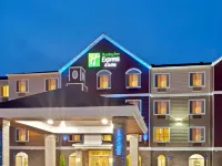 Holiday Inn Express & Suites Seaside-Convention Center