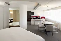 Delta Hotels Quebec Hotels near كيبك القديمة العليا