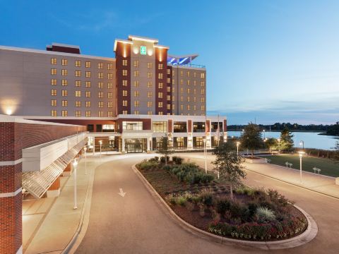 Embassy Suites by Hilton Wilmington Riverfront