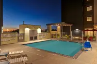 Home2 Suites by Hilton Turlock - Uima-altaat