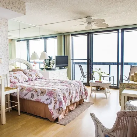 Direct Oceanfront, Tiki Bar & Grill, Saunas, Gym,Tennis, Wifi & 3 Pools, 10% Off