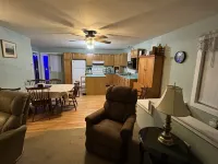 Echo Lake Paradise-Enjoy the views in any season! Hotels in Presque Isle