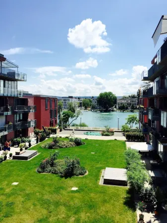 Fantastic apartment overlooking the Rhine 163m², 5 BR., Large terrace Отели рядом с достопримечательностью «Констанцский университет»