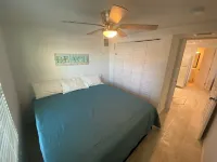 Bradenton duplex near downtown pier, harbor, Riverwalk & beaches. Pet friendly!