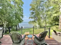 Relax and recharge! Cabin on a tranquil bay on Deer Lake is a perfect get away!
