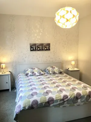 charming apartment in downtown Honfleur