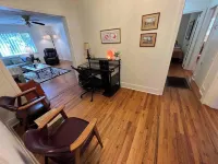 The Mockingbird Crew House - 3 Bedroom, 2 Bath Home in North Fondren