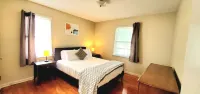 1 KING Bed 3 QUEEN Beds* Pet Friendly* Quiet