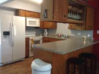 3 Bedroom, 2 Bath House, Large Yard, 4 Miles From New Glarus, 10 Miles To Monroe