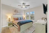 Mtn Views, 20 Mins to Asheville, 12 Mins to Skiing, Arcade Games