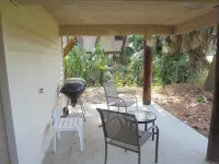 Relaxing resort home, newly renovated