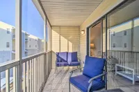 Convenient Condo with Balcony - Steps to Gulf Coast Beaches! Hotel a Indian Shores