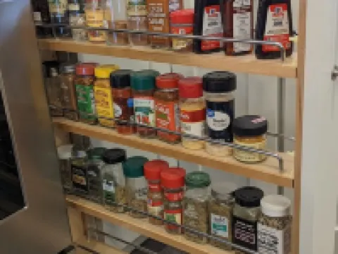 Elegant Space–Premium Kitchen–Spacious & Ideal for Gathering w/ Friends & Family Hotels in Middleton