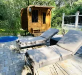 Luxurious Spa Suite with Jacuzzi, Outdoor Sauna, Plunge Pool and Steam-bath