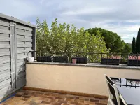 Large terrace * Double whirlpool * Private parking, Air conditioning