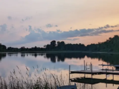 Lake House with Swimming and Kayaks Hotels in Branch County