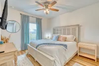 Honeycomb Haven: 3 Bedroom, 6 Guests, Waterfront Dock, Kayaks, Ocean