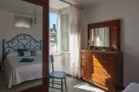 Casa Colomba in Vernazza Cinque Terre private apartment terrace with sea view