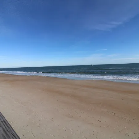 Beautiful Condo with Personal Balcony in Our Oceanfront Complex . Fees Included