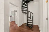 The Cotton Mill Cottage - charming 2 bedroom blocks from downtown Simpsonville Hotels in Simpsonville