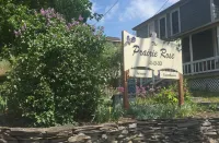 The Prairie Rose Guesthouse-  Strawberry Wilderness at your Doorstep